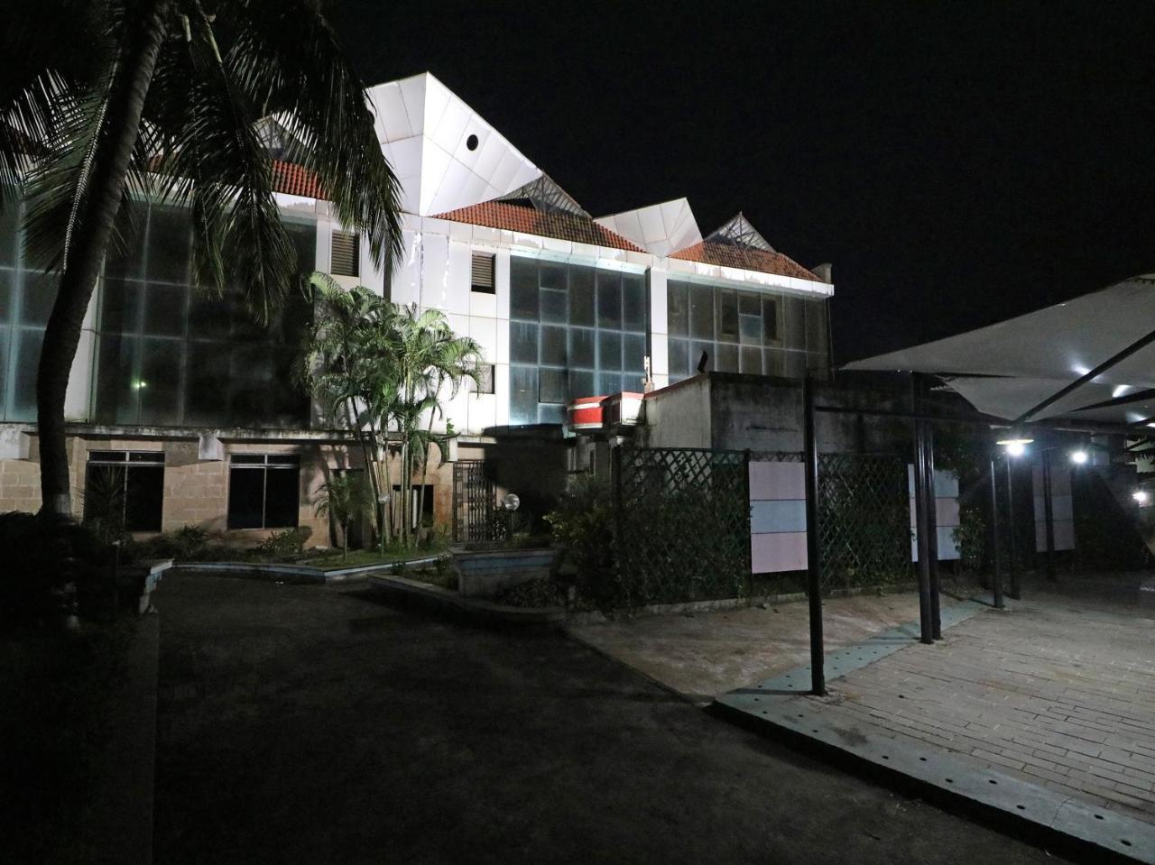 Hotel Landmark Plaza Tamluk Exterior photo